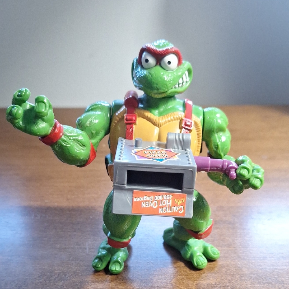 Teenage Mutant Ninja Turtle Pizza Tossin Raphael